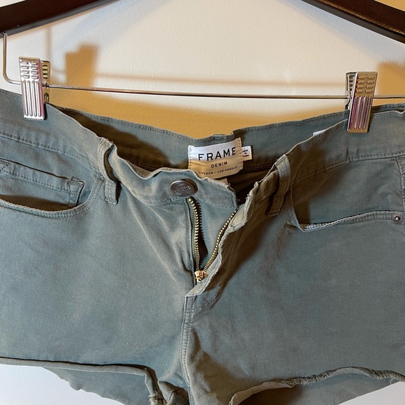 Frame olive green shorts - Picture 3 of 11